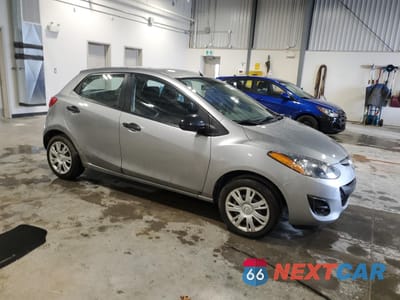 Czwarte zdjęcie samochodu z boku: 2012 MAZDA MAZDA2 VIN:JM1DE1KY2C0150739 - miniatura