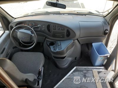 Zdjęcie 8 z 12 samochodu: 2007 FORD ECONOLINE E350 SUPER DUTY CUTAWAY VAN VIN:1FDWE35S17DB49278 - miniatura