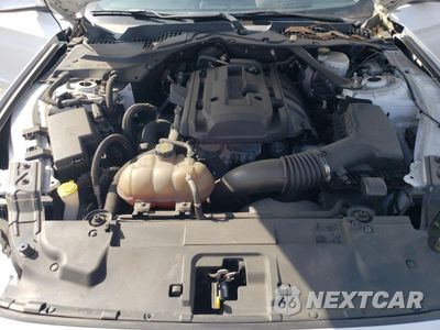 Zdjęcie 12 z 15 samochodu: 2019 FORD MUSTANG VIN:1FATP8UH5K5158787 - miniatura
