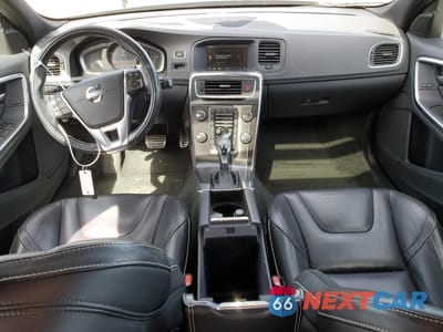 Zdjęcie 8 z 13 samochodu: 2015 VOLVO V60 R DESIGN VIN:YV1902SH9F1190853 - miniatura