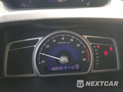 Zdjęcie 9 z 12 samochodu: 2010 HONDA CIVIC EXL VIN:19XFA1F9XAE039075 - miniatura