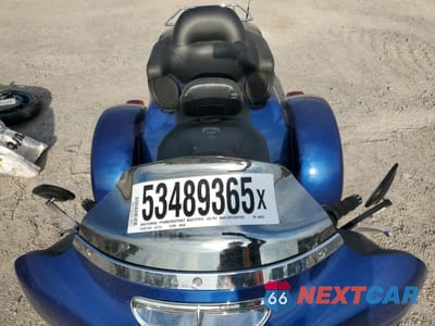 Piąte zdjęcie samochodu w środku: 2017 HARLEY-DAVIDSON FLHTCUTG TRI GLIDE ULTRA VIN:1HD1MAD12HB860885 - miniatura