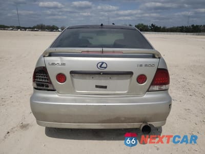 Zdjęcie 6 z 14 samochodu: 2001 LEXUS IS 300 VIN:JTHBD182110030763 - miniatura