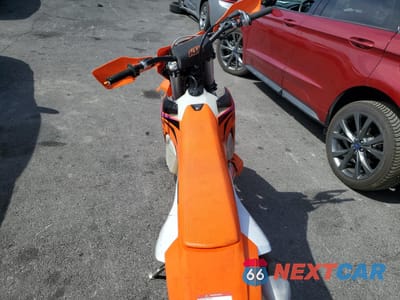 Zdjęcie 6 z 10 samochodu: 2024 KTM 300 XC-W VIN:VBKXWK239RM365765 - miniatura