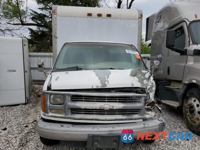 Piąte zdjęcie samochodu w środku: 1997 CHEVROLET EXPRESS G3500 VIN:1GBHG31R3V1072572 - miniatura