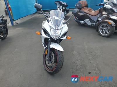 Drugie zdjęcie samochodu z przodu: 2012 YAMAHA FZ6 RC VIN:JYARJ18Y3CA002176 - miniatura