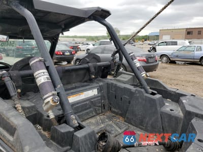 Zdjęcie 10 z 11 samochodu: 2014 POLARIS RZR 1000 XP EPS VIN:4XAST1EA3EF362276 - miniatura