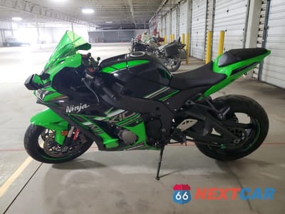 Trzecie zdjęcie samochodu z tyłu: 2016 KAWASAKI ZX1000 S VIN:JKAZXCS16GA003140 - miniatura