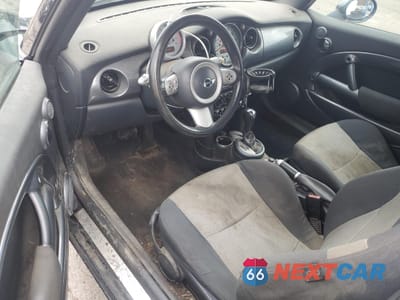Zdjęcie 8 z 14 samochodu: 2007 MINI COOPER VIN:WMWRF33527TG16774 - miniatura