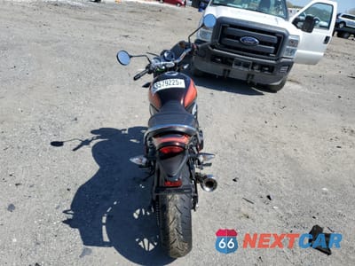 Zdjęcie 6 z 9 samochodu: 2018 KAWASAKI ZR900 R VIN:JKAZR2C12JA008975 - miniatura