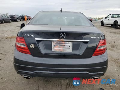 Zdjęcie 6 z 12 samochodu: 2012 MERCEDES-BENZ C 300 4MATIC VIN:WDDGF8BB1CR197616 - miniatura