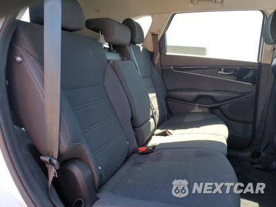 Zdjęcie 11 z 13 samochodu: 2016 KIA SORENTO LX VIN:5XYPG4A39GG057652 - miniatura