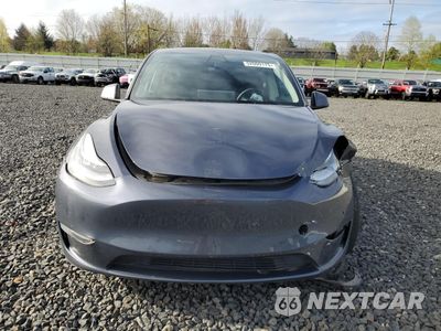 Piąte zdjęcie samochodu w środku: 2022 TESLA MODEL Y VIN:7SAYGDEE7NF315691 - miniatura