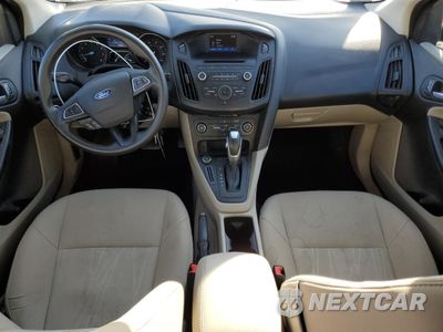 Zdjęcie 8 z 14 samochodu: 2016 FORD FOCUS SE VIN:1FADP3F24GL234180 - miniatura