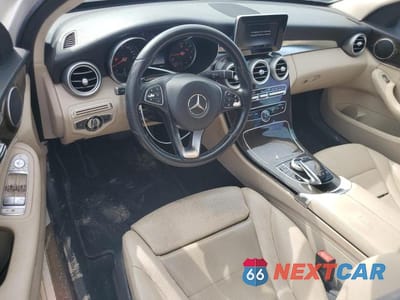 Zdjęcie 8 z 12 samochodu: 2015 MERCEDES-BENZ C 300 VIN:55SWF4JB6FU050863 - miniatura