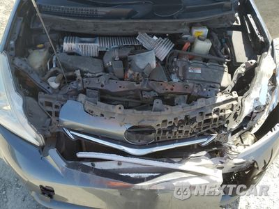 Zdjęcie 12 z 14 samochodu: 2013 TOYOTA PRIUS V VIN:JTDZN3EU4D3237858 - miniatura