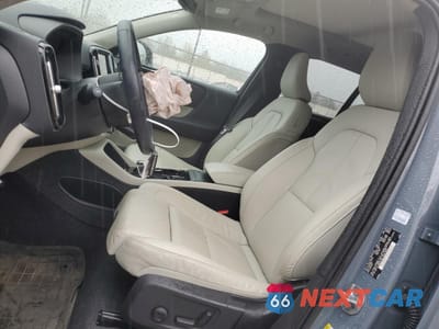 Zdjęcie 7 z 13 samochodu: 2023 VOLVO XC40 PLUS VIN:YV4L12UN0P2104186 - miniatura
