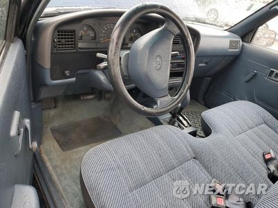 Zdjęcie 8 z 14 samochodu: 1994 TOYOTA PICKUP 1/2 TON SHORT WHEELBASE DX VIN:4TARN01P9RZ199171 - miniatura