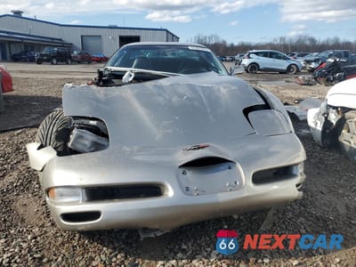 Piąte zdjęcie samochodu w środku: 2000 CHEVROLET CORVETTE VIN:1G1YY12G9Y5124612 - miniatura