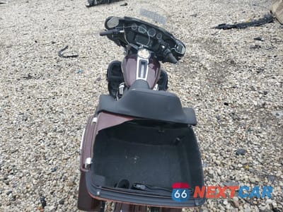 Zdjęcie 6 z 11 samochodu: 2018 HARLEY-DAVIDSON FLHTK ULTRA LIMITED VIN:1HD1KED1XJB638615 - miniatura