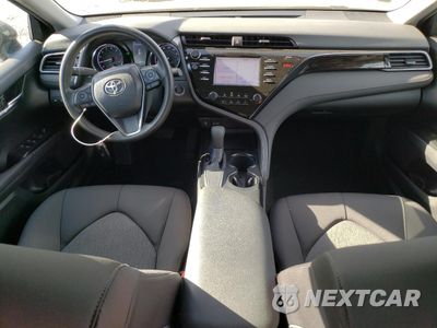 Zdjęcie 8 z 13 samochodu: 2019 TOYOTA CAMRY L VIN:4T1B11HK2KU208390 - miniatura