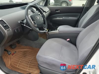 Zdjęcie 7 z 13 samochodu: 2004 TOYOTA PRIUS VIN:JTDKB20U840072605 - miniatura