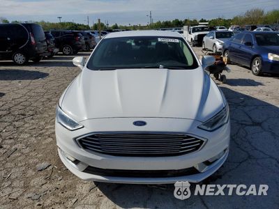 Piąte zdjęcie samochodu w środku: 2017 FORD FUSION SE HYBRID VIN:3FA6P0LU4HR359549 - miniatura