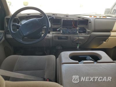 Zdjęcie 8 z 13 samochodu: 2002 FORD F250 SUPER DUTY VIN:1FTNW20F22ED02464 - miniatura