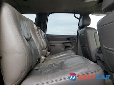 Zdjęcie 11 z 13 samochodu: 2004 GMC YUKON XL DENALI VIN:1GKFK66U14J286219 - miniatura