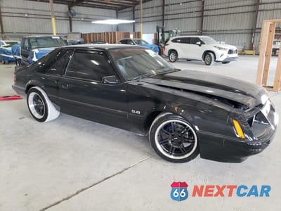 Czwarte zdjęcie samochodu z boku: 1986 FORD MUSTANG LX VIN:1FABP28M1GF319993 - miniatura