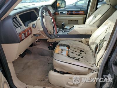 Zdjęcie 7 z 13 samochodu: 2006 LINCOLN NAVIGATOR VIN:5LMFU27516LJ15041 - miniatura