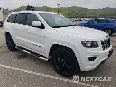 Czwarte zdjęcie samochodu z boku: 2015 JEEP GRAND CHEROKEE LAREDO VIN:1C4RJEAG4FC936031 - miniatura