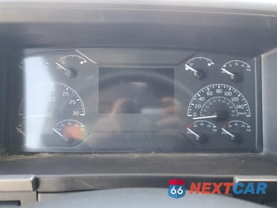 Zdjęcie 8 z 10 samochodu: 2025 VOLVO VNL SEMI TRUCK VIN:4V4NC9EH0SN674658 - miniatura