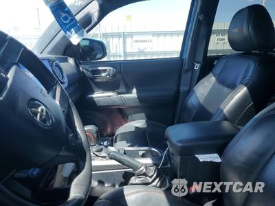 Zdjęcie 9 z 12 samochodu: 2019 TOYOTA TACOMA DOUBLE CAB VIN:5TFCZ5ANXKX168751 - miniatura