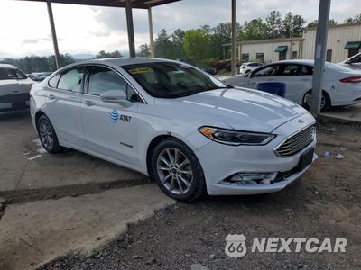 Czwarte zdjęcie samochodu z boku: 2017 FORD FUSION SE HYBRID VIN:3FA6P0LU7HR359688 - miniatura
