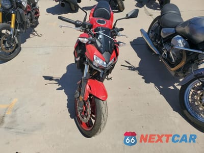 Piąte zdjęcie samochodu w środku: 2022 KAWASAKI ER650 K VIN:ML5EREK19NDA69104 - miniatura