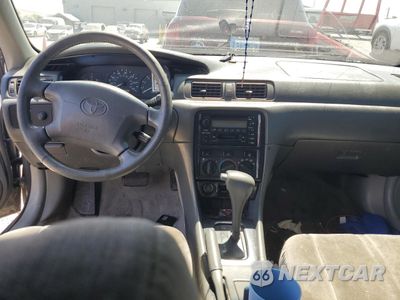 Zdjęcie 8 z 12 samochodu: 2001 TOYOTA CAMRY CE VIN:JT2BG22K410543411 - miniatura
