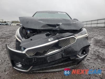 Piąte zdjęcie samochodu w środku: 2017 KIA CADENZA PREMIUM VIN:KNALB4J19H5072722 - miniatura