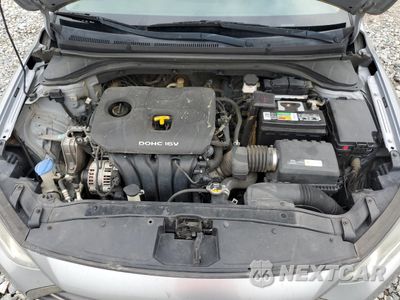 Zdjęcie 12 z 14 samochodu: 2017 HYUNDAI ELANTRA SE VIN:5NPD84LF5HH194069 - miniatura