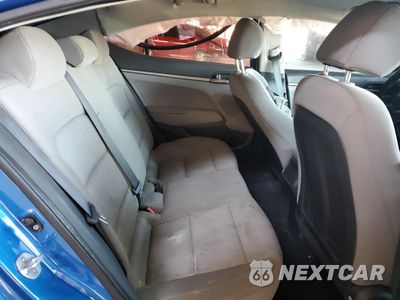 Zdjęcie 10 z 13 samochodu: 2017 HYUNDAI ELANTRA SE VIN:KMHD74LF4HU400809 - miniatura