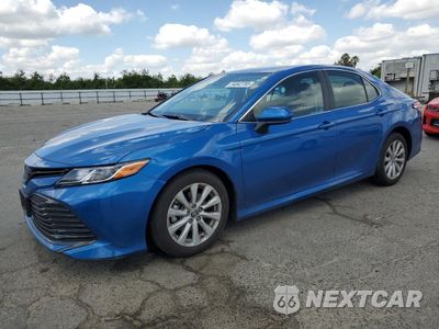 2020 TOYOTA CAMRY LE 4T1C11AK3LU308420 - główne zdjęcie licytacji z USA - miniatura