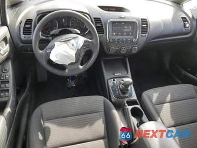 Zdjęcie 8 z 13 samochodu: 2018 KIA FORTE LX VIN:3KPFL4A70JE273887 - miniatura