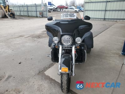 Drugie zdjęcie samochodu z przodu: 2013 HARLEY-DAVIDSON FLHTCUTG TRI GLIDE ULTRA CLASSIC VIN:1HD1MAM11DB855185 - miniatura