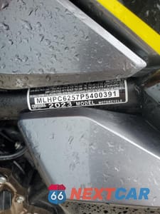 Zdjęcie 9 z 10 samochodu: 2023 HONDA CBR500 RA VIN:MLHPC6257P5400391 - miniatura