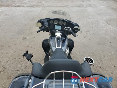 Zdjęcie 6 z 10 samochodu: 2022 HARLEY-DAVIDSON FLHTCUTG VIN:1HD1MAF17NB853875 - miniatura