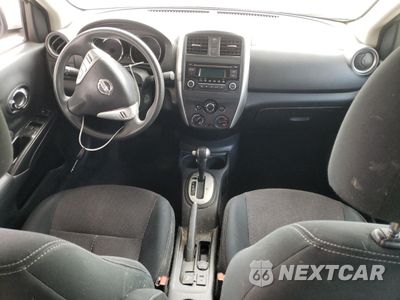 Zdjęcie 8 z 14 samochodu: 2015 NISSAN VERSA S VIN:3N1CN7AP2FL845708 - miniatura