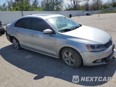 Czwarte zdjęcie samochodu z boku: 2012 VOLKSWAGEN JETTA TDI VIN:3VWLL7AJ7CM035606 - miniatura