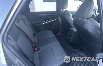 Zdjęcie 6 z 10 samochodu: 2024 TOYOTA BZ4X XLE VIN:JTMABACA3RA063724 - miniatura