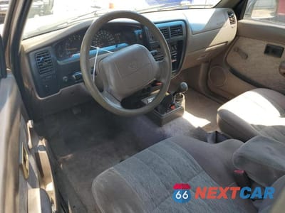 Zdjęcie 8 z 12 samochodu: 1998 TOYOTA TACOMA XTRACAB VIN:4TAVL52N1WZ047041 - miniatura