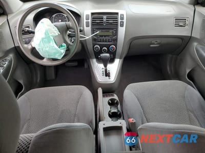 Zdjęcie 8 z 15 samochodu: 2007 HYUNDAI TUCSON SE VIN:KM8JN72D37U574931 - miniatura